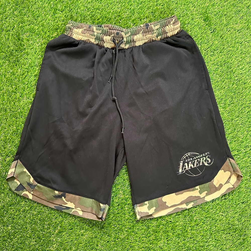 NBA Basketball LA Lakers Shorts Black Mens Size Medium.